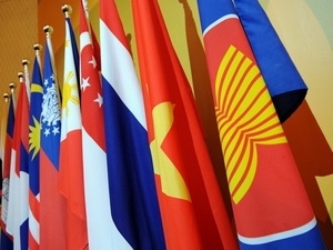 La conférence restreinte des ministres de l Economie de l ASEAN au Vietnam